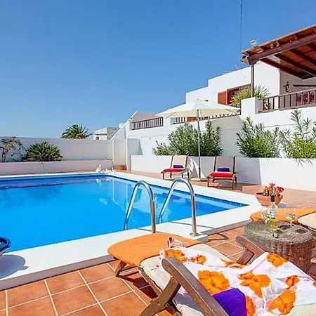 Vista Con Piscina Privada Y Barbacoa Nazaret