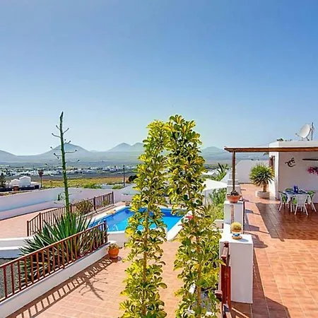 Vista Con Piscina Privada Y Barbacoa Nazaret
