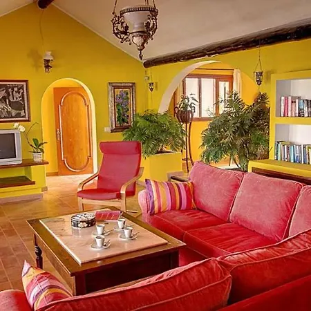 Vista Con Piscina Privada Y Barbacoa Casa de Férias Nazaret